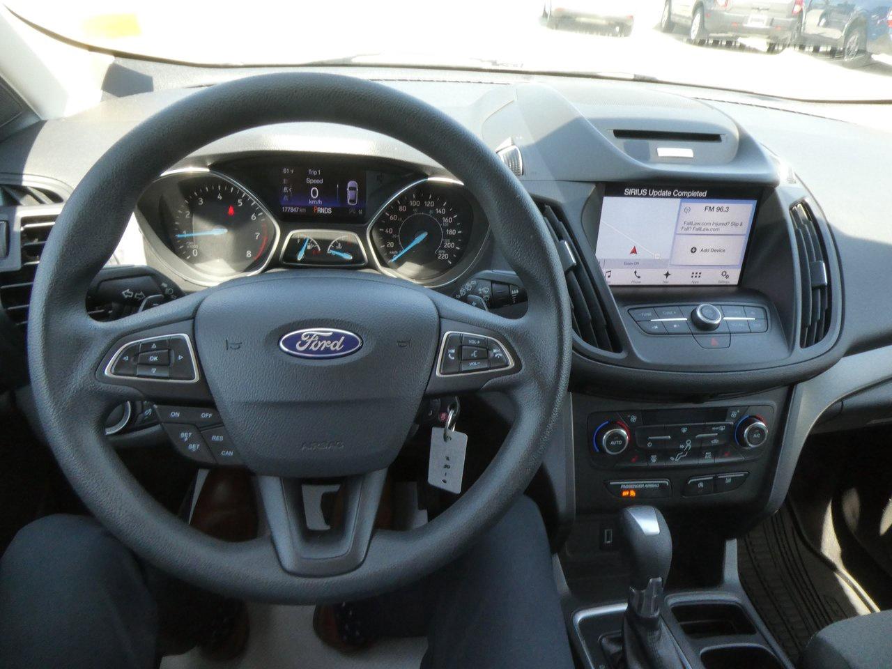 2017 Ford Escape SE | Heated Seats | Backup Cam | Nav | Photo