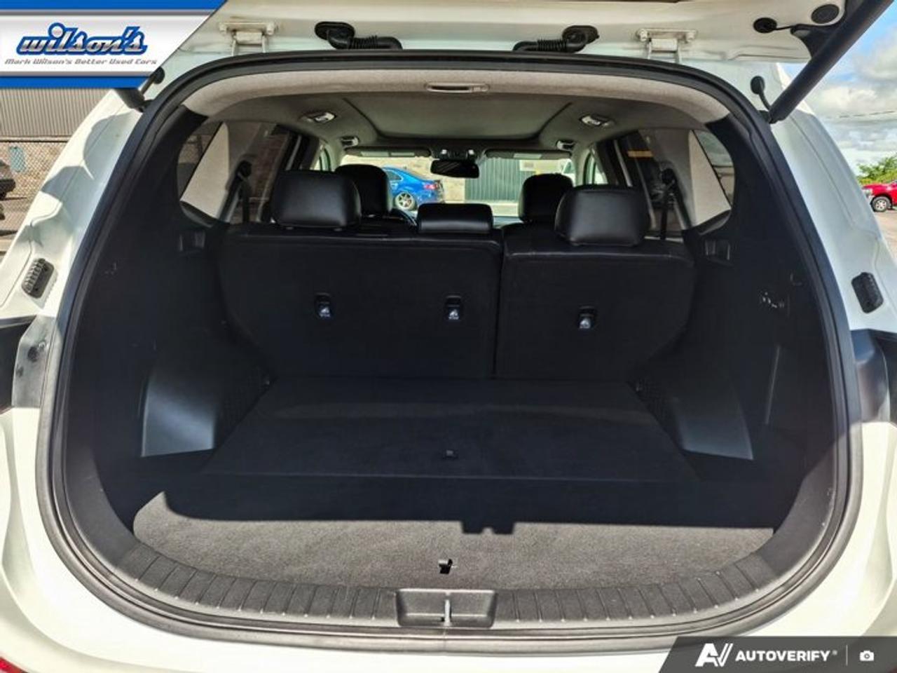 2019 Hyundai Santa Fe Luxury AWD | Leather | Sunroof | 360 Camera | Cooled + Heated Seats | Heated Wheel and More! Photo