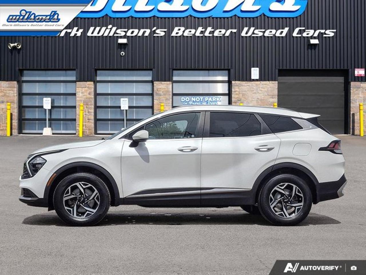 2023 Kia Sportage LX AWD | Heated Seats | CarPlay + Android | Rear Camera | Alloy Wheels and More ! Photo