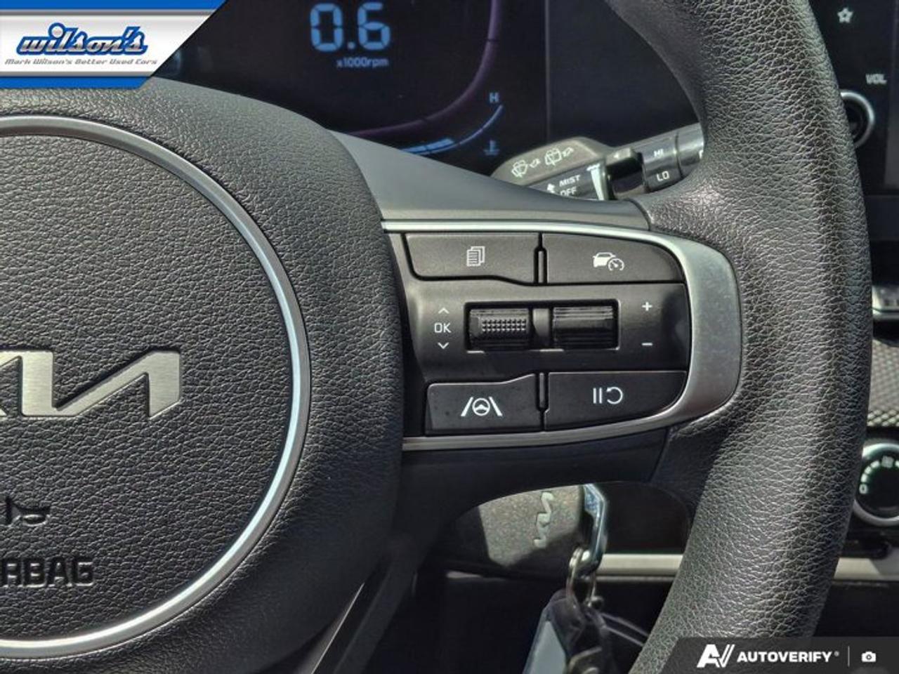 2023 Kia Sportage LX AWD | Heated Seats | CarPlay + Android | Rear Camera | Alloy Wheels and More ! Photo