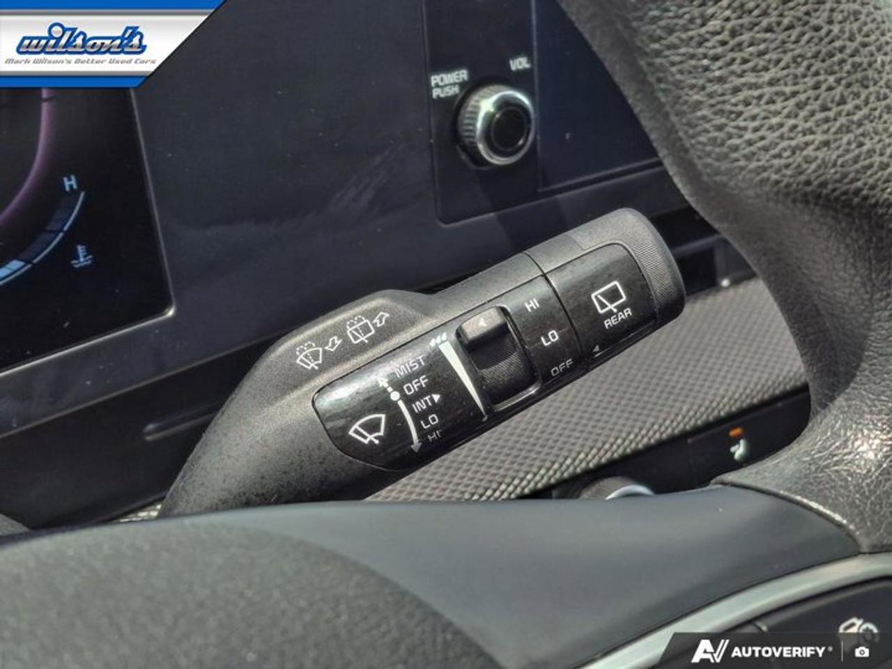 2023 Kia Sportage LX AWD | Heated Seats | CarPlay + Android | Rear Camera | Alloy Wheels and More ! Photo