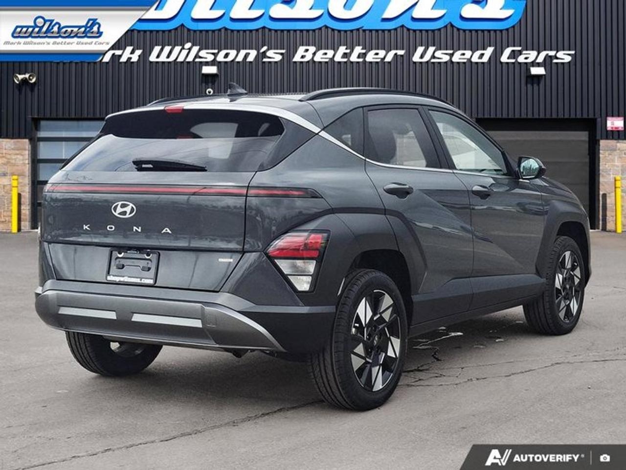2025 Hyundai KONA Preferred AWD w/ Trend | Leather | Sunroof | Heated Seats + Steering | Remote Start | and More ! Photo4