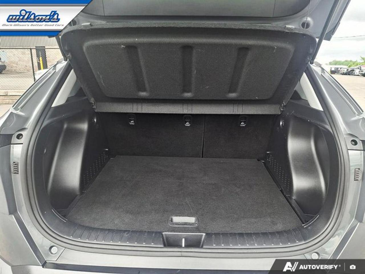 2025 Hyundai KONA Preferred AWD w/ Trend | Leather | Sunroof | Heated Seats + Steering | Remote Start | and More ! Photo