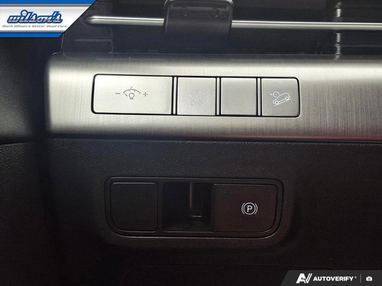 2025 Hyundai KONA Preferred AWD w/ Trend | Leather | Sunroof | Heated Seats + Steering | Remote Start | and More ! Photo