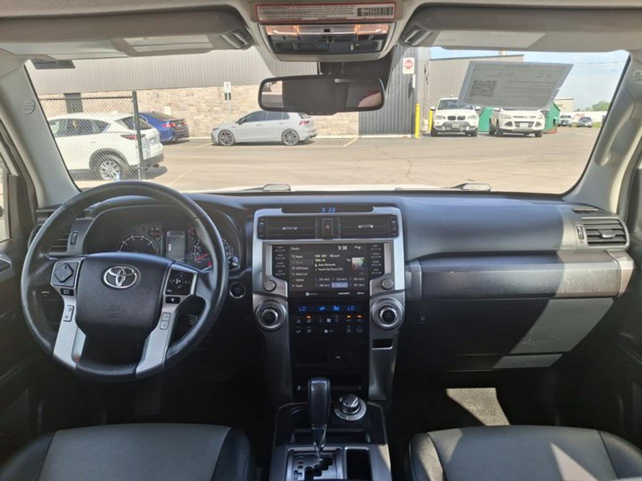 2021 Toyota 4Runner SR5 4WD | Leather | Sunroof | 7 Passenger | Power Seat | Heated Seats | CarPlay + Android and More ! Photo