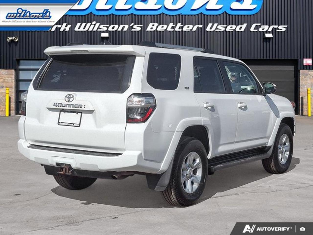 2021 Toyota 4Runner SR5 4WD | Leather | Sunroof | 7 Passenger | Power Seat | Heated Seats | CarPlay + Android and More ! Photo4