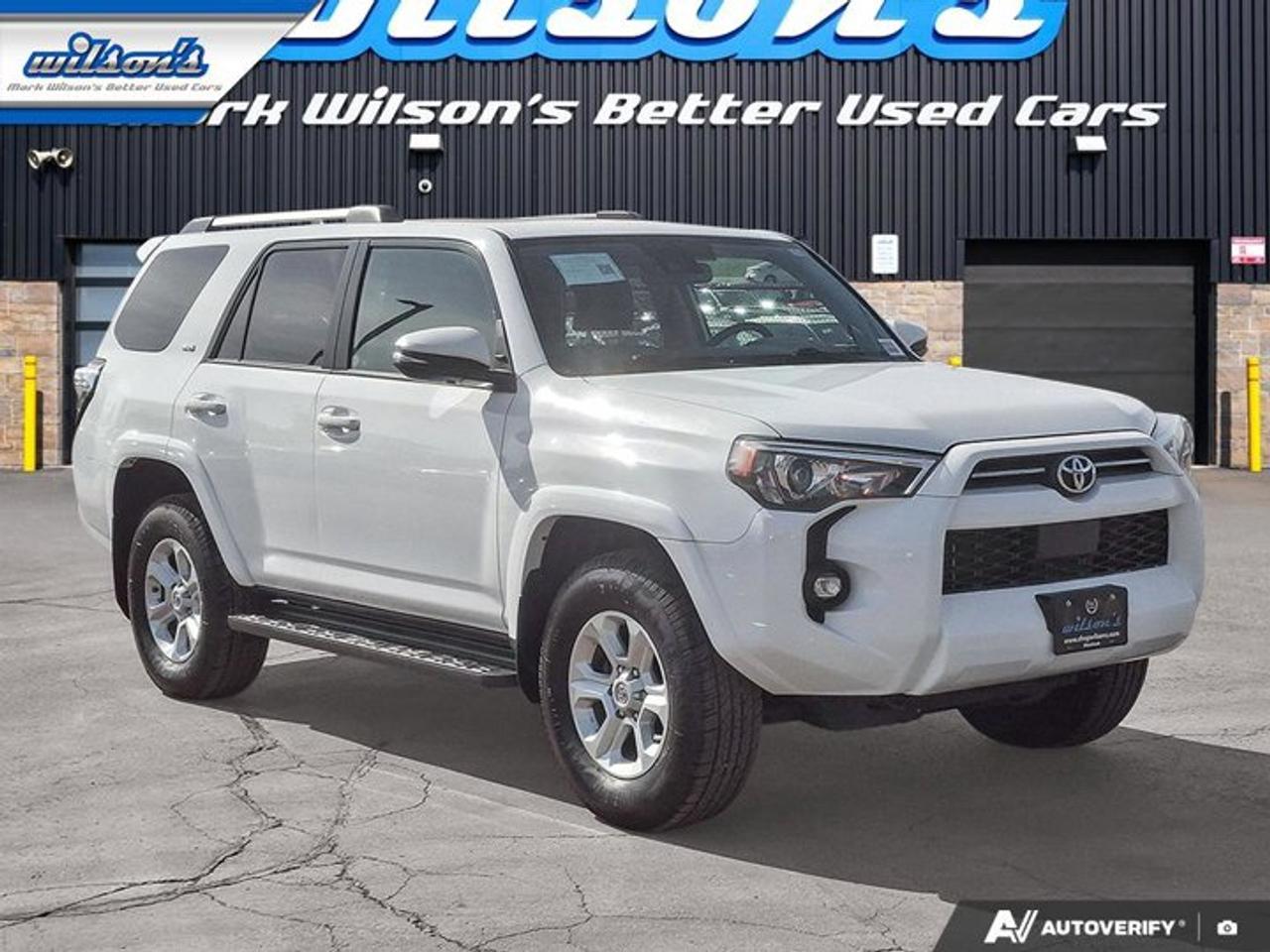 2021 Toyota 4Runner SR5 4WD | Leather | Sunroof | 7 Passenger | Power Seat | Heated Seats | CarPlay + Android and More ! Photo