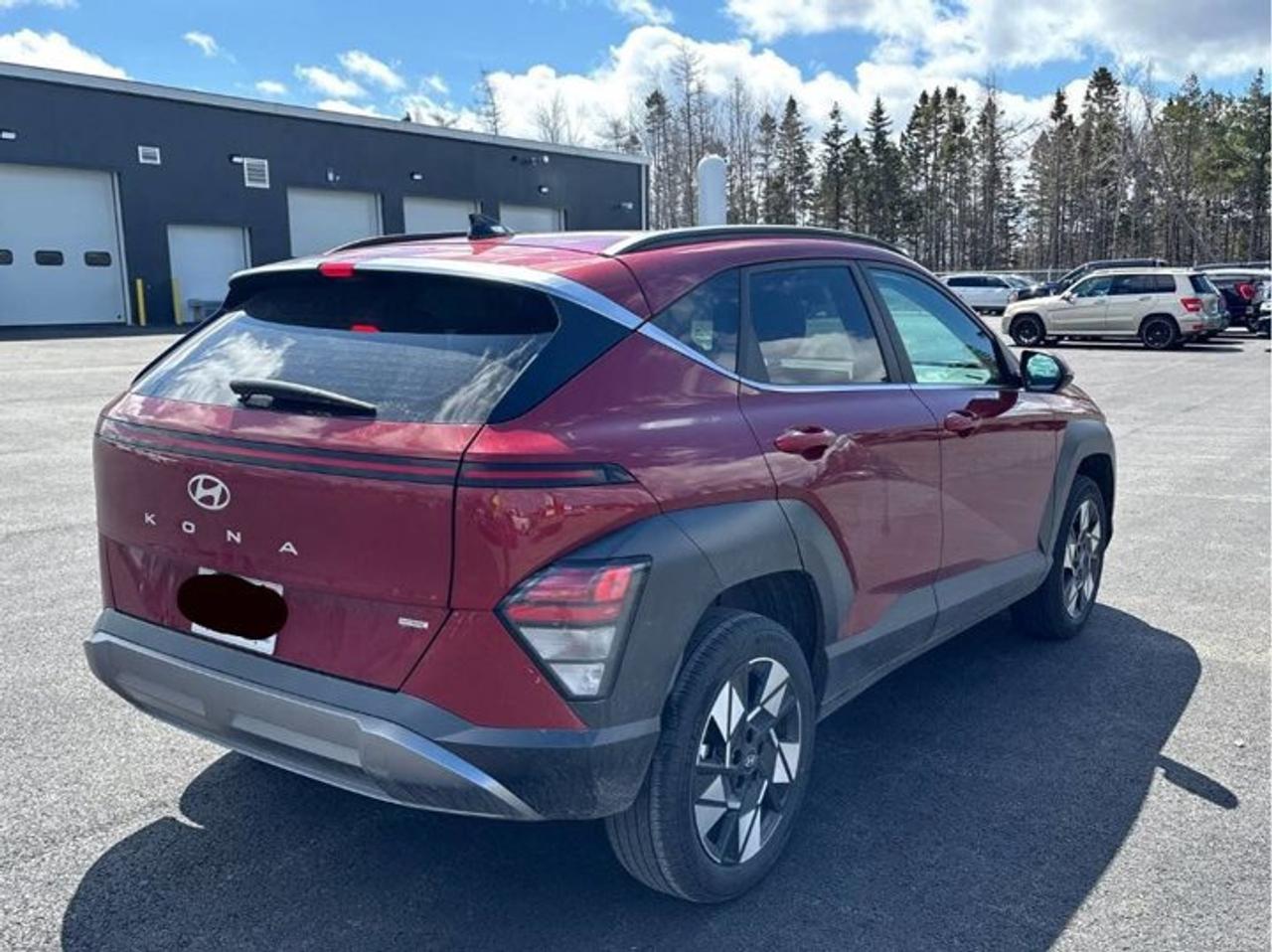 2025 Hyundai KONA Preferred AWD w/ Trend | Leather | Sunroof | Heated Seats + Steering | Remote Start | and More ! Photo