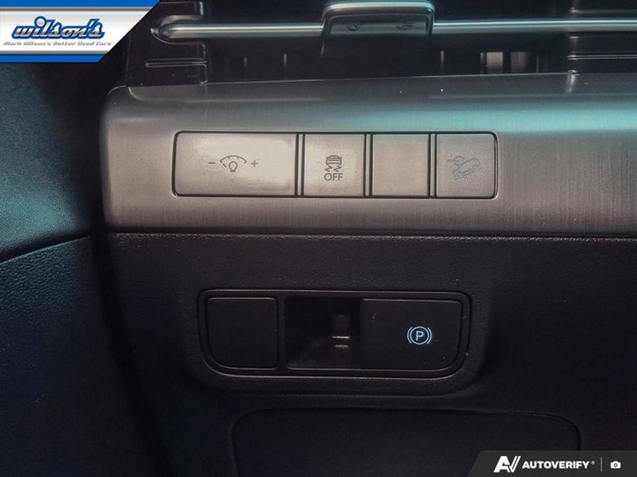 2025 Hyundai KONA Preferred AWD w/ Trend | Leather | Sunroof | Heated Seats + Steering | Remote Start | and More ! Photo