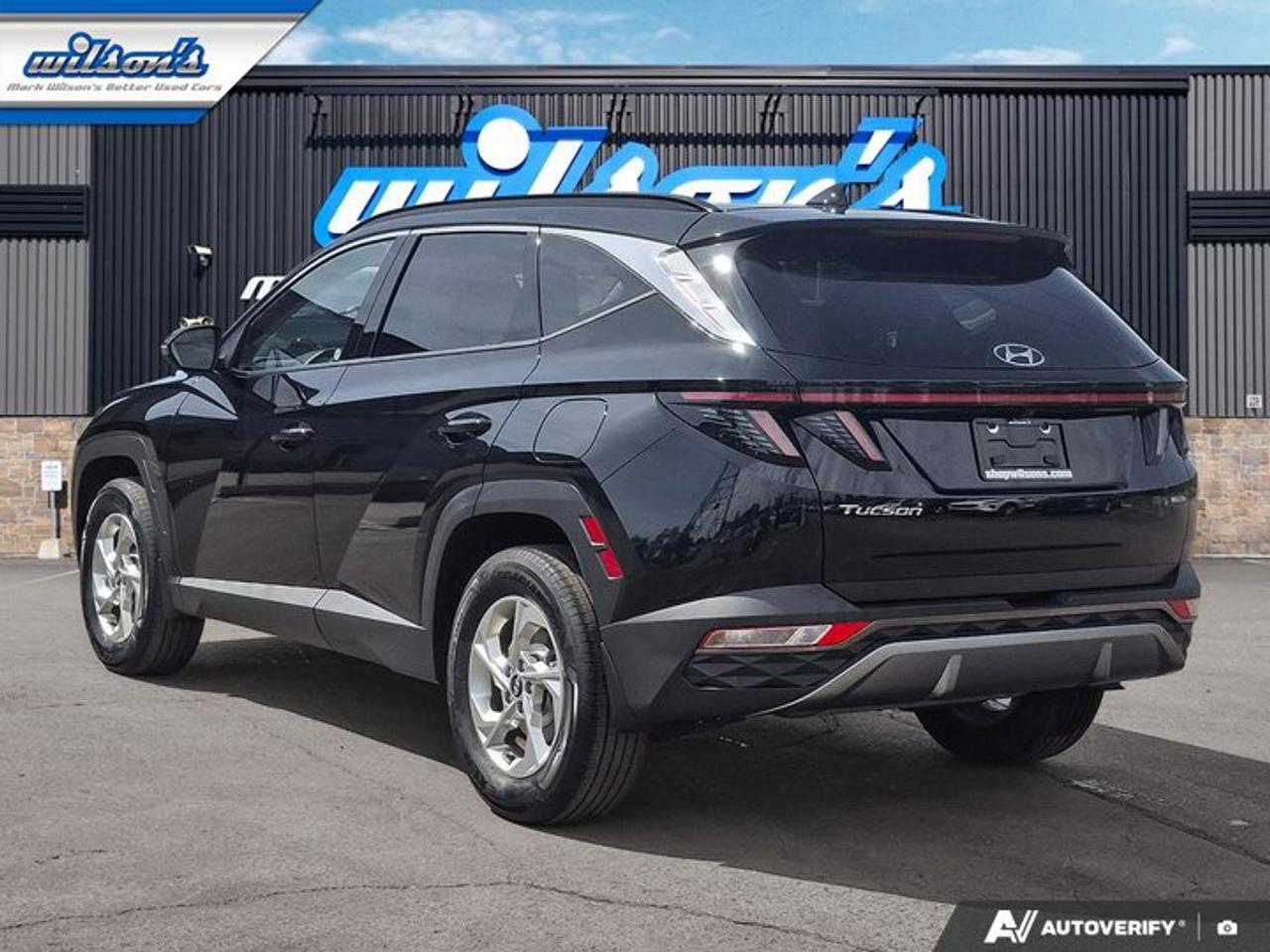 2023 Hyundai Tucson Preferred AWD | Trend Pkg | Leather | Sunroof | Nav | Heated Wheel + Seats | Power Seat | and More ! Photo