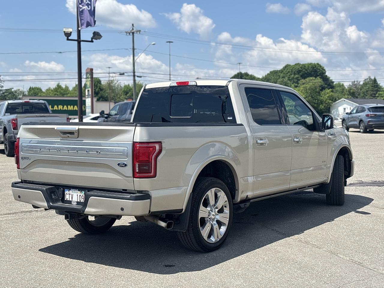 2017 Ford F-150 SUPERCREW Photo2