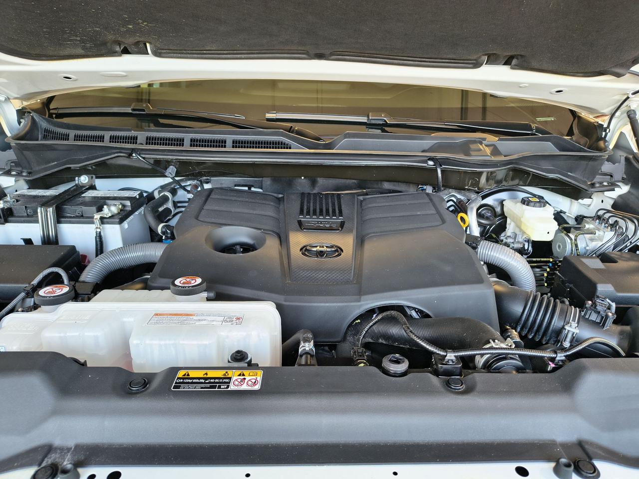 2025 Toyota Tundra TRD OFF ROAD Photo0
