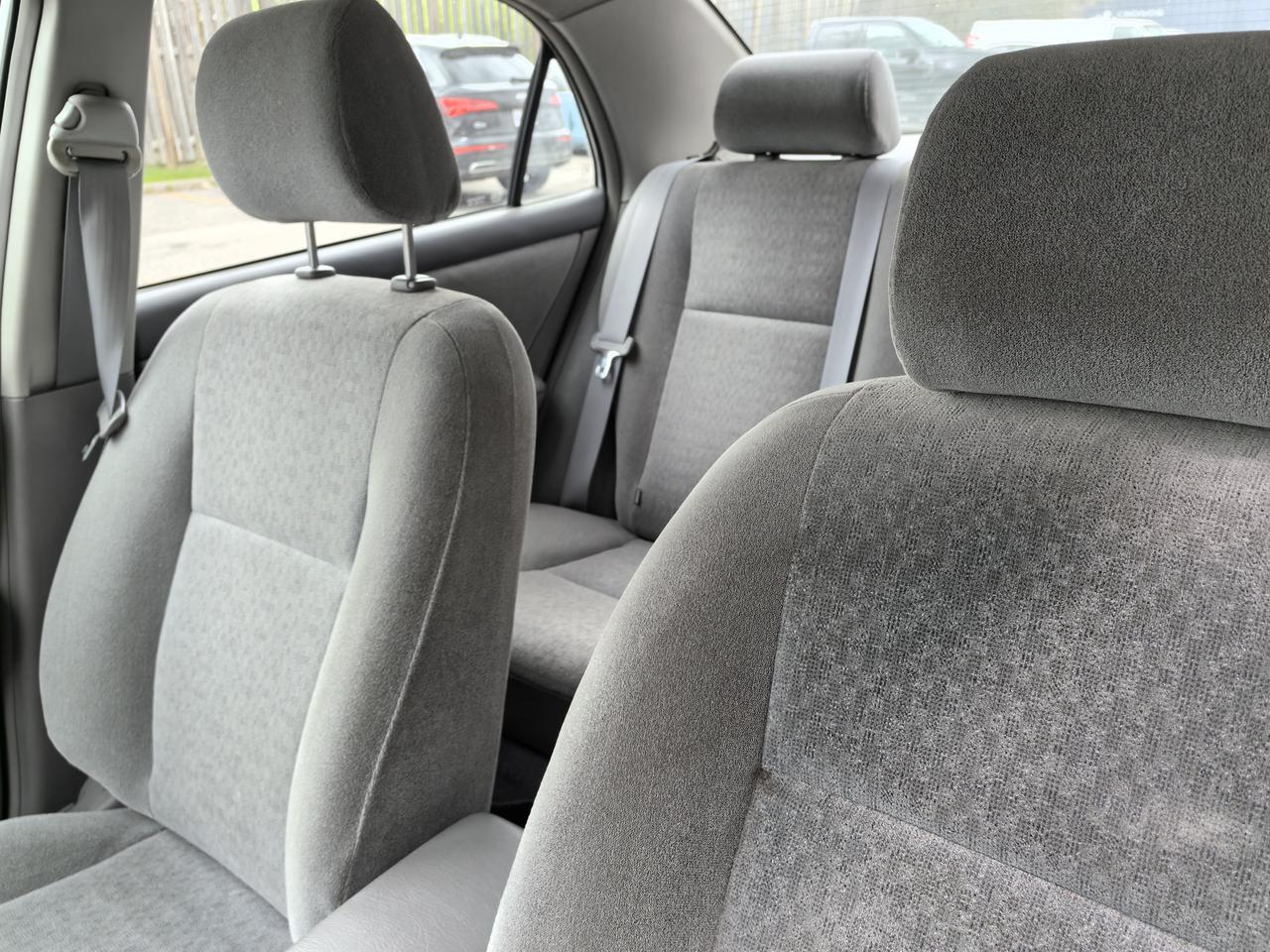 2004 Toyota Corolla CE Photo