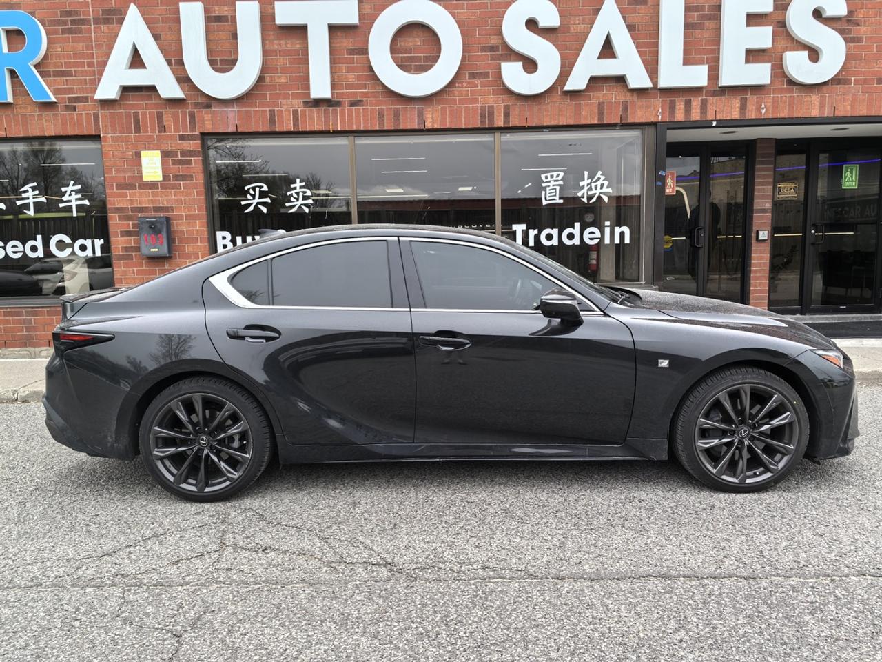 2024 Lexus IS 300 Photo