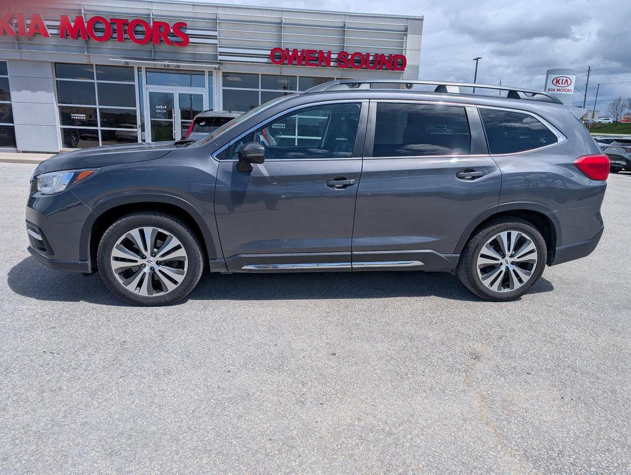 2019 Subaru ASCENT Limited Photo