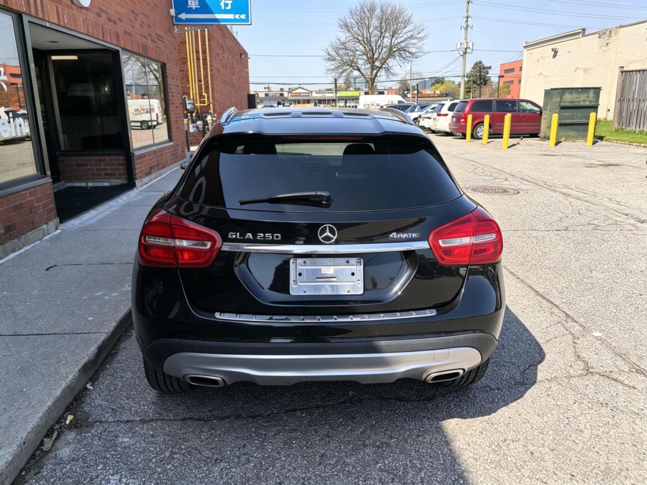 2015 Mercedes-Benz GLA-Class GLA250 Photo4