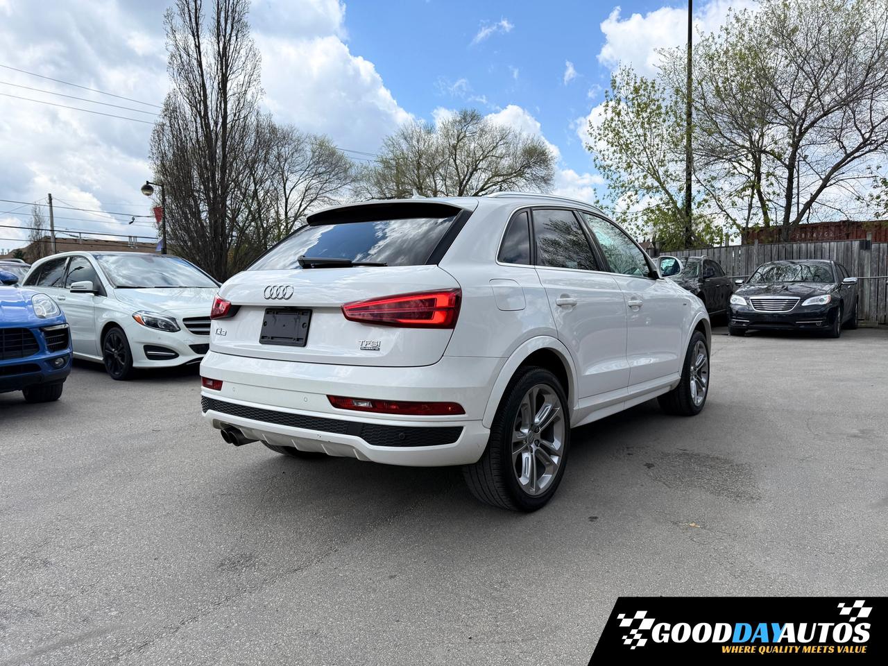 2017 Audi Q3 Technik S-LINE NAV PANO BOSE ONE OWNER CLEAN CARFX Photo
