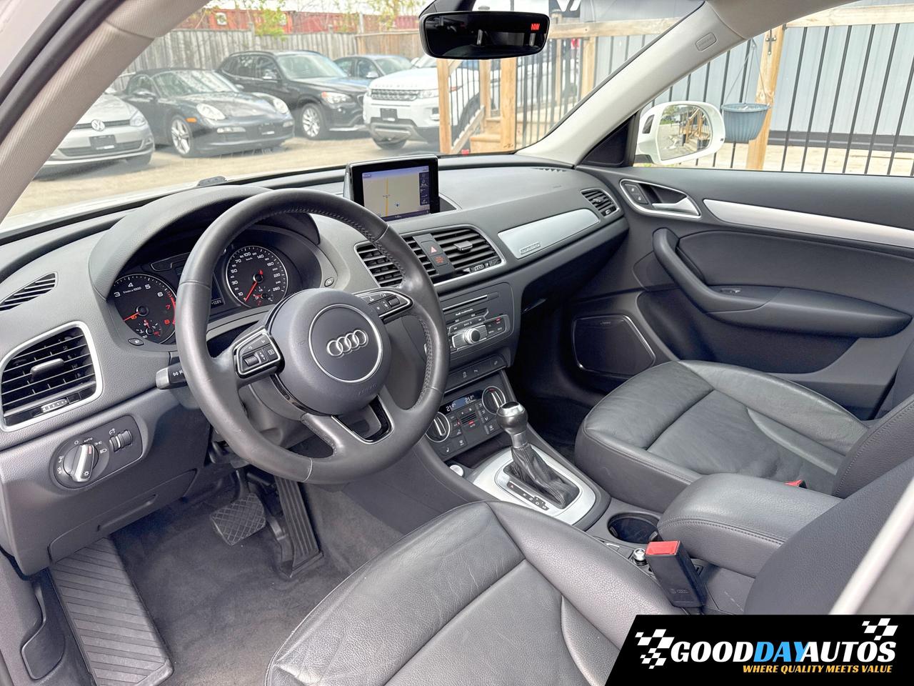 2017 Audi Q3 Technik S-LINE NAV PANO BOSE ONE OWNER CLEAN CARFX Photo