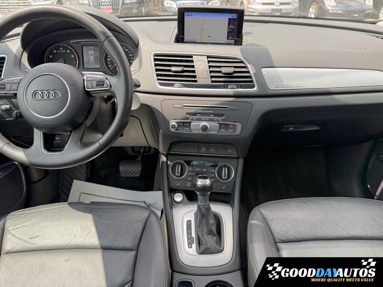 2017 Audi Q3 Technik S-LINE NAV PANO BOSE ONE OWNER CLEAN CARFX Photo