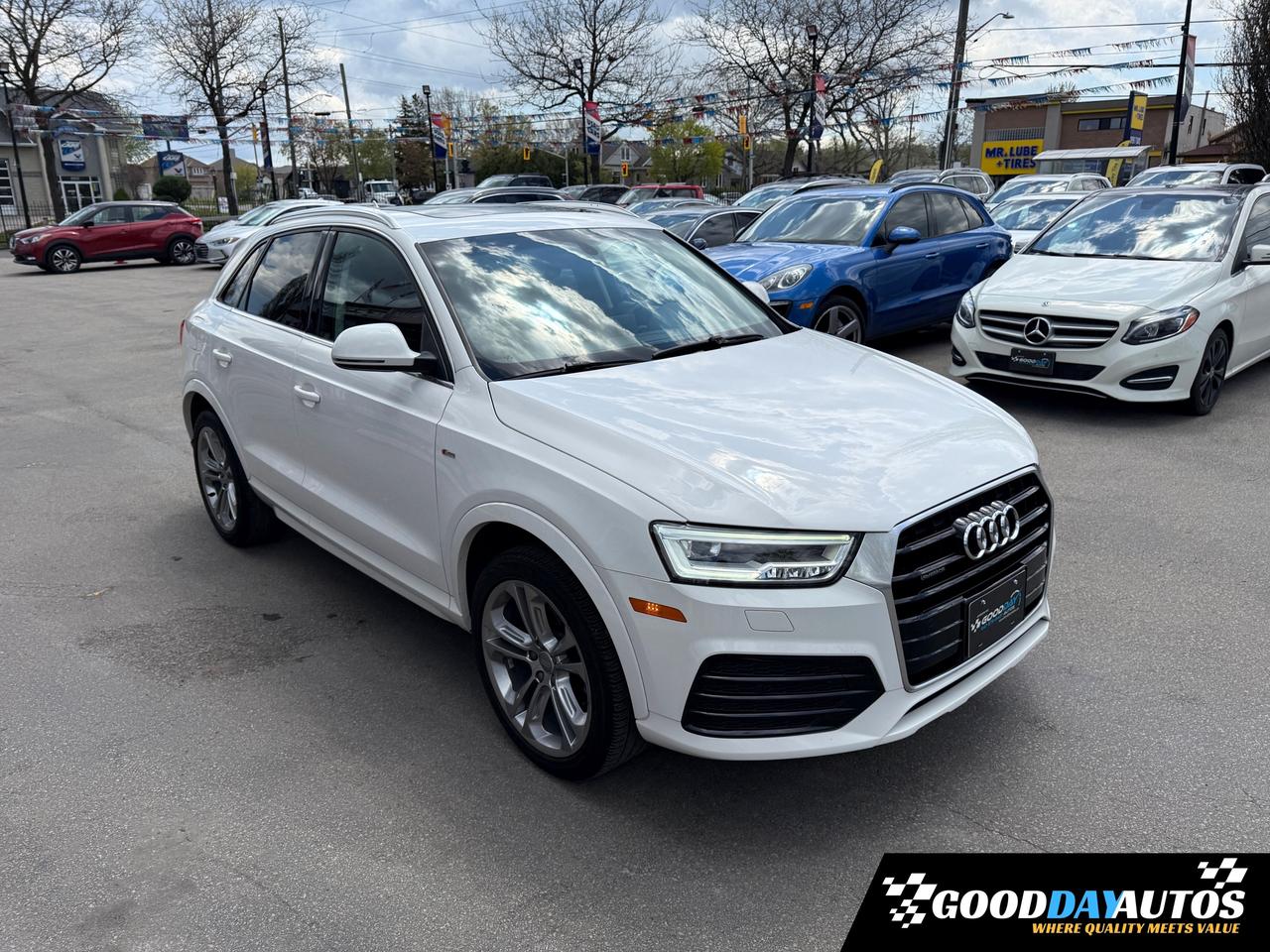 2017 Audi Q3 Technik S-LINE NAV PANO BOSE ONE OWNER CLEAN CARFX Photo