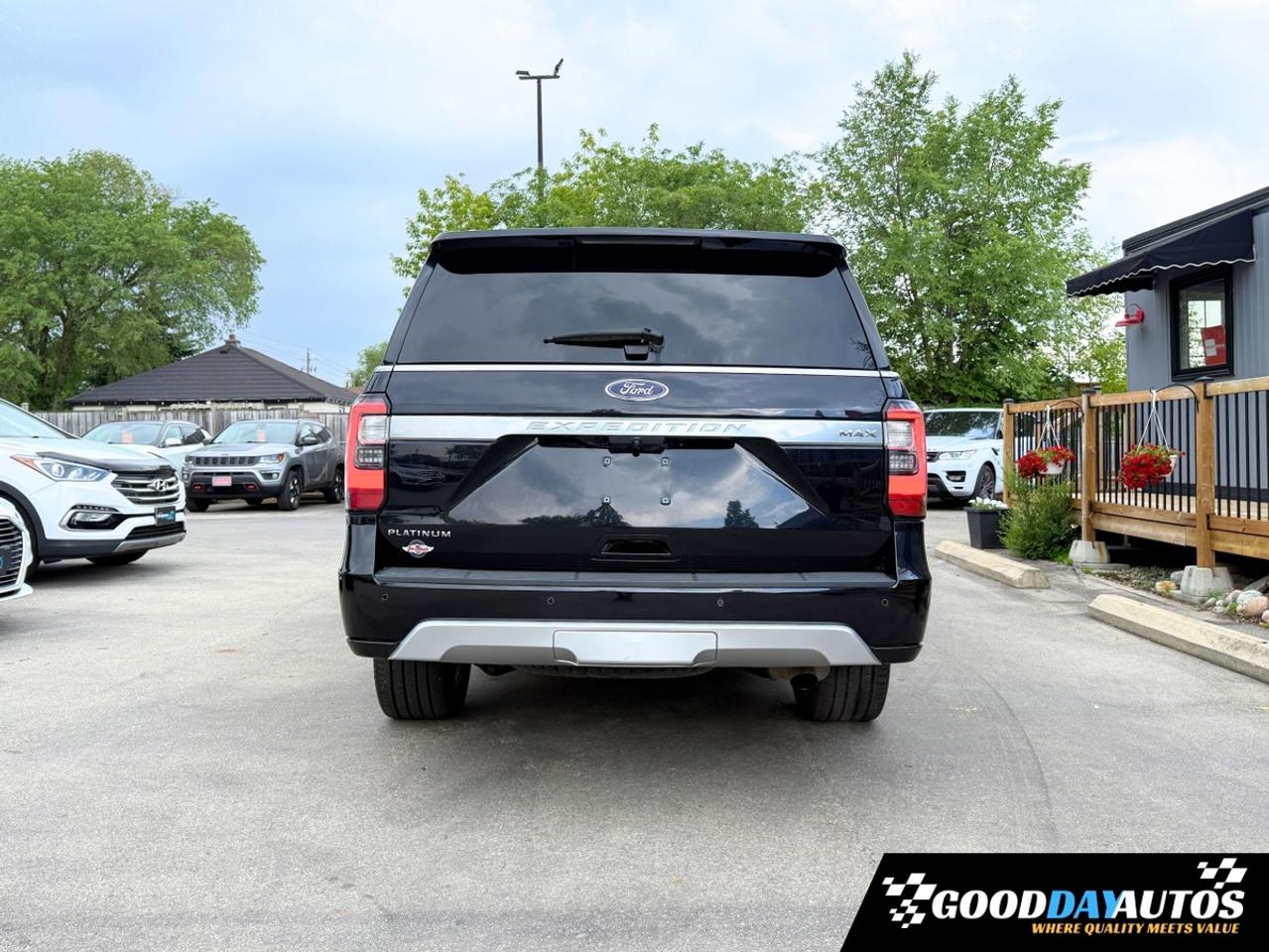 2021 Ford Expedition Platinum MAX FULLY LOADED CLEAN CARFAX Photo3