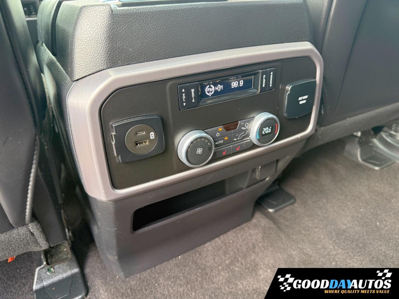 2021 Ford Expedition Platinum MAX FULLY LOADED CLEAN CARFAX Photo