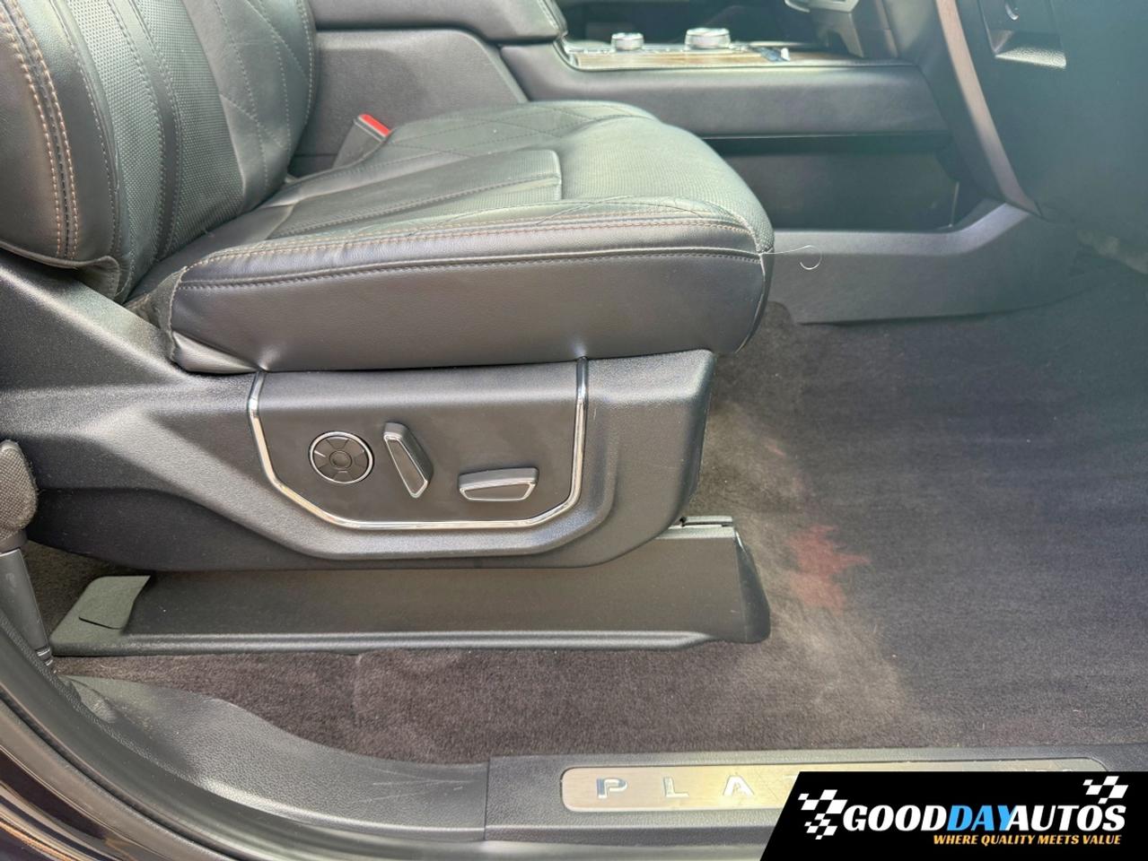 2021 Ford Expedition Platinum MAX FULLY LOADED CLEAN CARFAX Photo