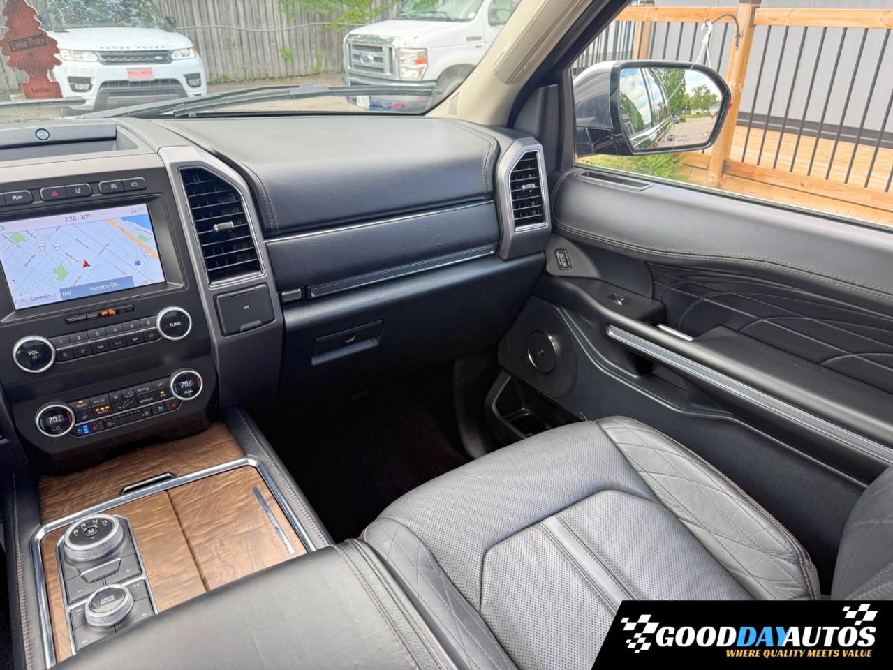 2021 Ford Expedition Platinum MAX FULLY LOADED CLEAN CARFAX Photo