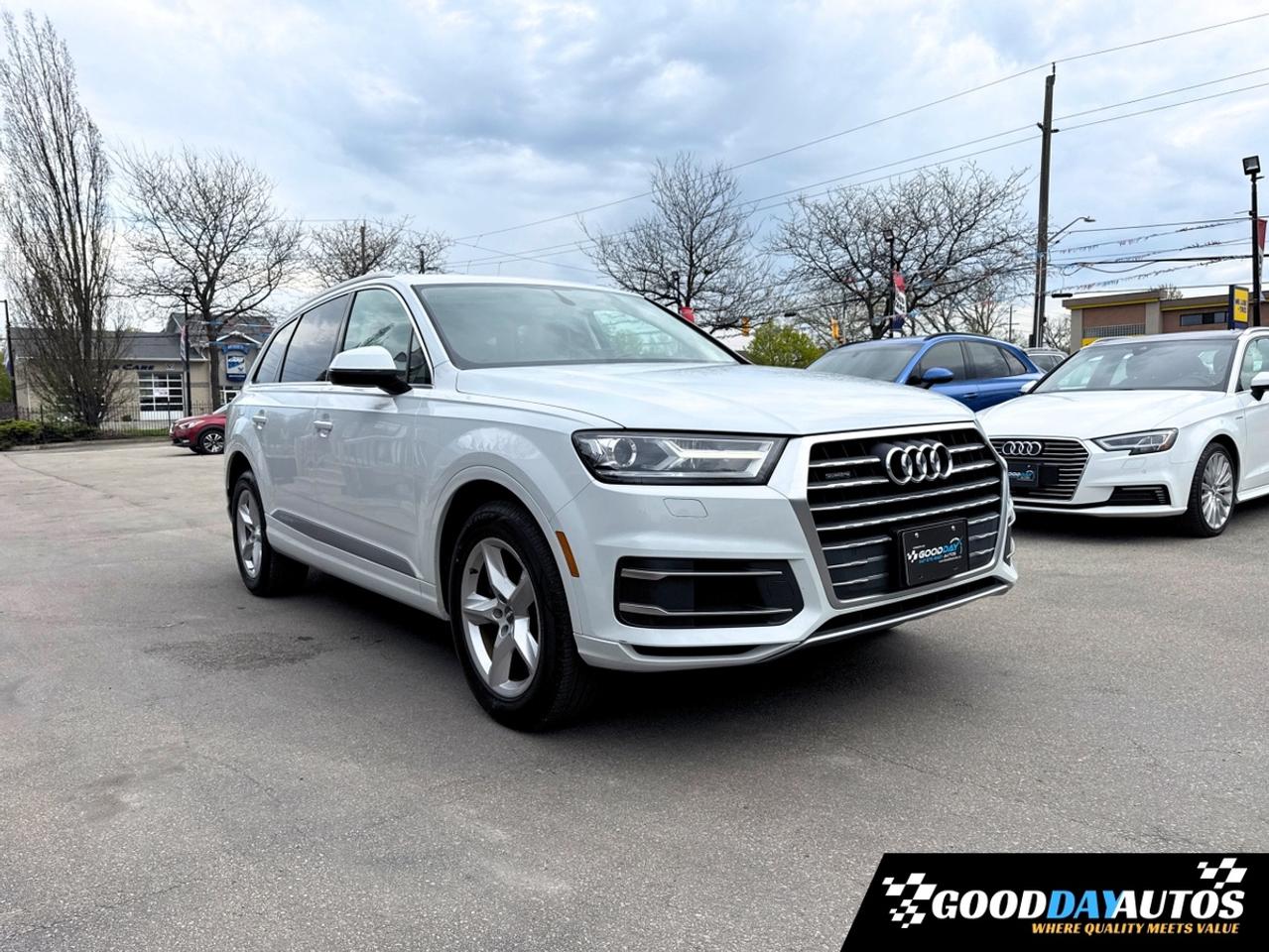 2018 Audi Q7 QUATTRO PREMIUM 7 PASS NAV PANO CLEAN CARFAX MINT Photo