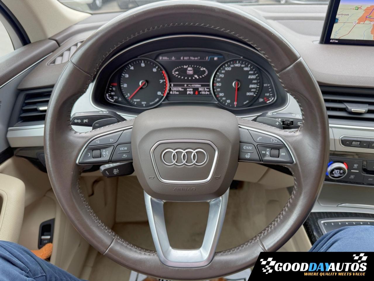 2018 Audi Q7 QUATTRO PREMIUM 7 PASS NAV PANO CLEAN CARFAX MINT Photo