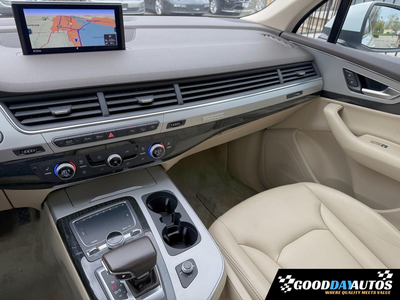 2018 Audi Q7 QUATTRO PREMIUM 7 PASS NAV PANO CLEAN CARFAX MINT Photo