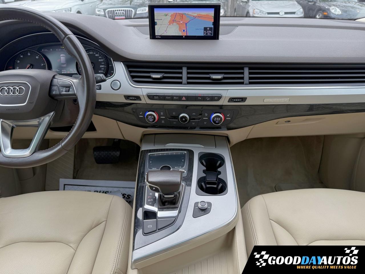 2018 Audi Q7 QUATTRO PREMIUM 7 PASS NAV PANO CLEAN CARFAX MINT Photo