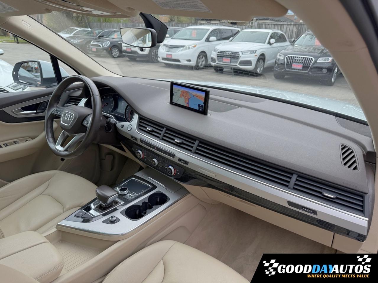 2018 Audi Q7 QUATTRO PREMIUM 7 PASS NAV PANO CLEAN CARFAX MINT Photo