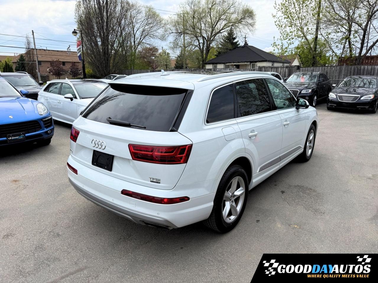 2018 Audi Q7 QUATTRO PREMIUM 7 PASS NAV PANO CLEAN CARFAX MINT Photo