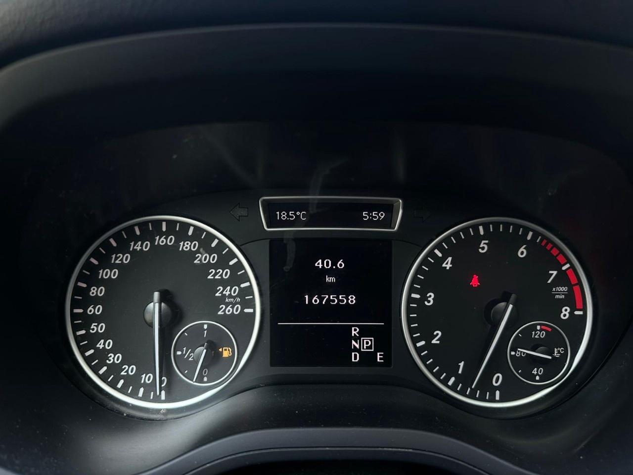 2014 Mercedes-Benz B-Class B 250 Sports Tourer Photo