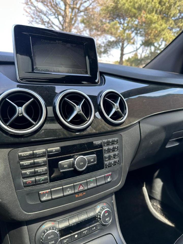 2014 Mercedes-Benz B-Class B 250 Sports Tourer Photo
