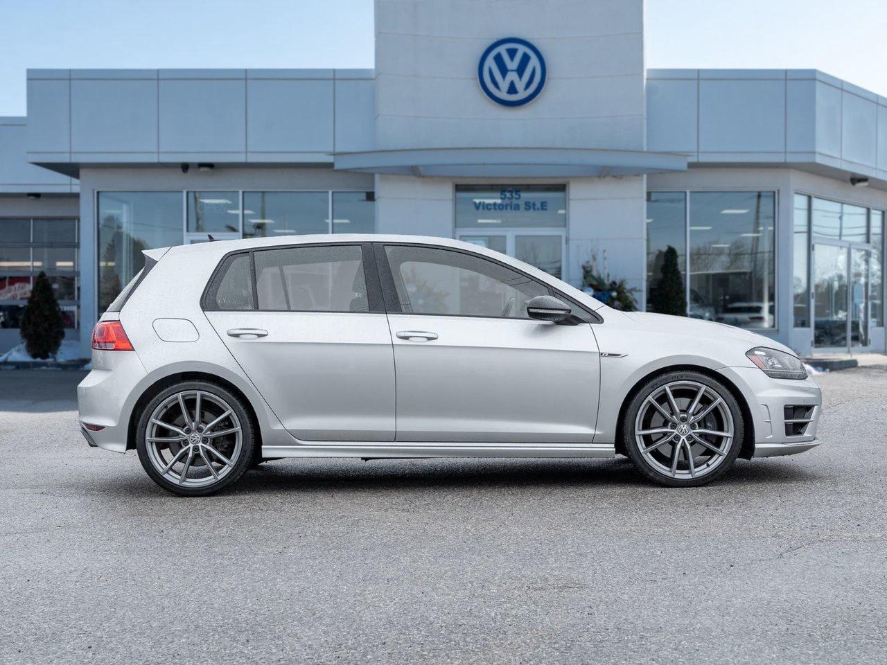 2017 Volkswagen Golf R 5-Dr 2.0T 4MOTION at DSG Photo4