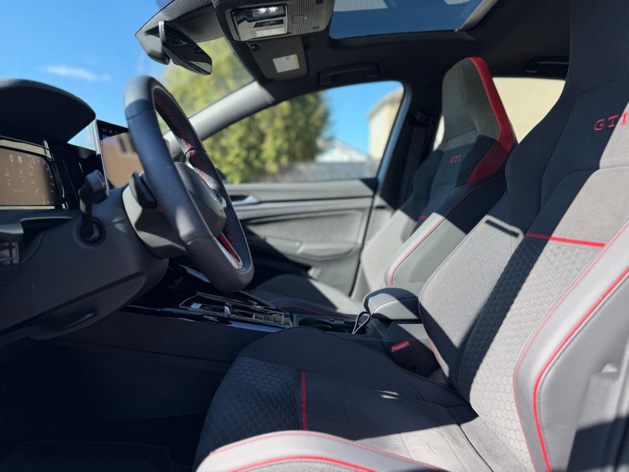 2025 Volkswagen Golf GTI Auto Photo