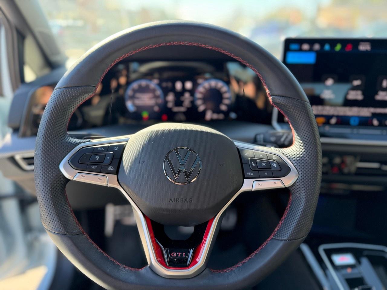 2025 Volkswagen Golf GTI Auto Photo