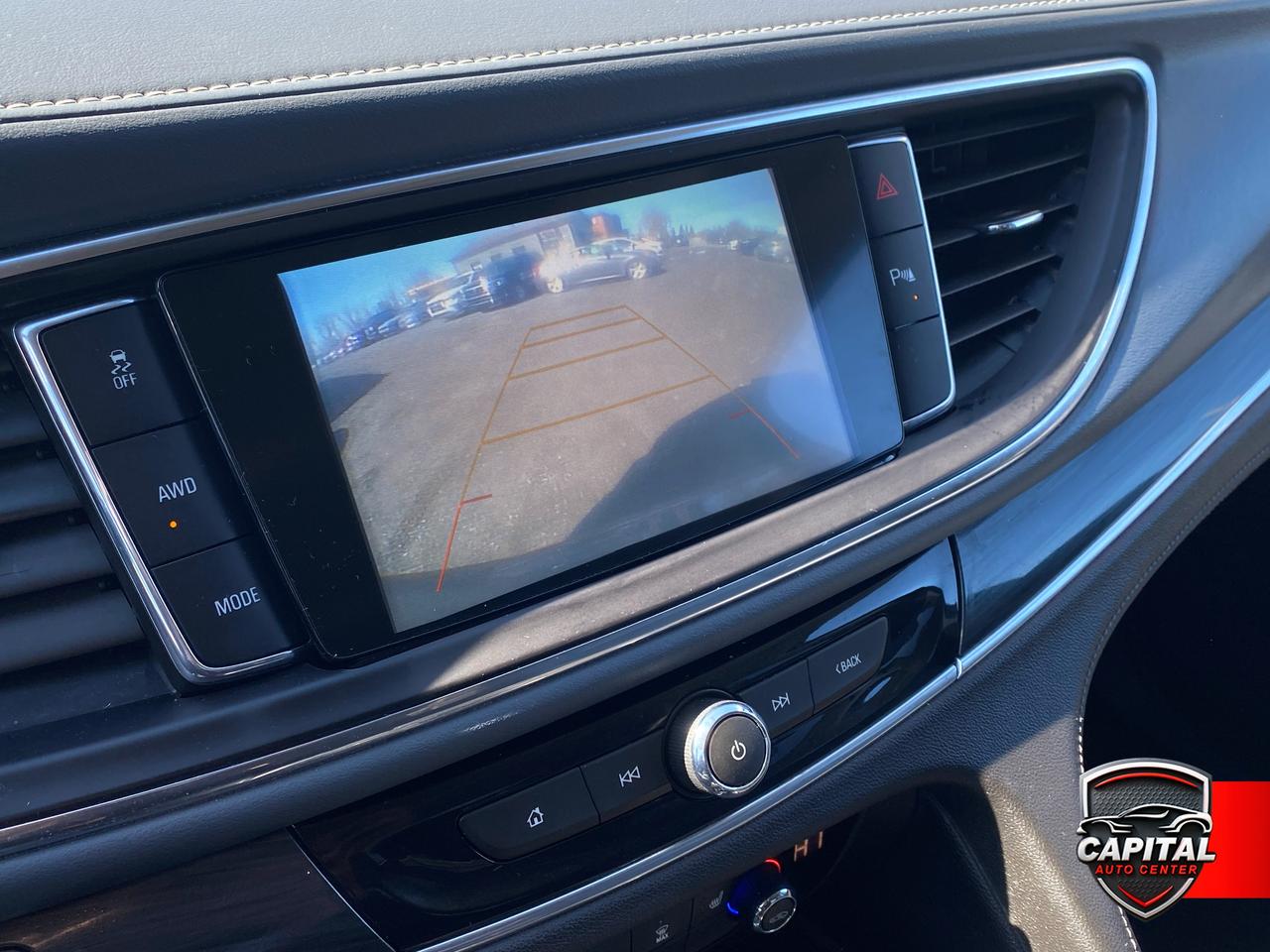 2019 Buick Enclave Essence Photo