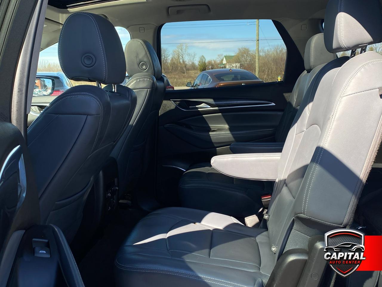 2019 Buick Enclave Essence Photo