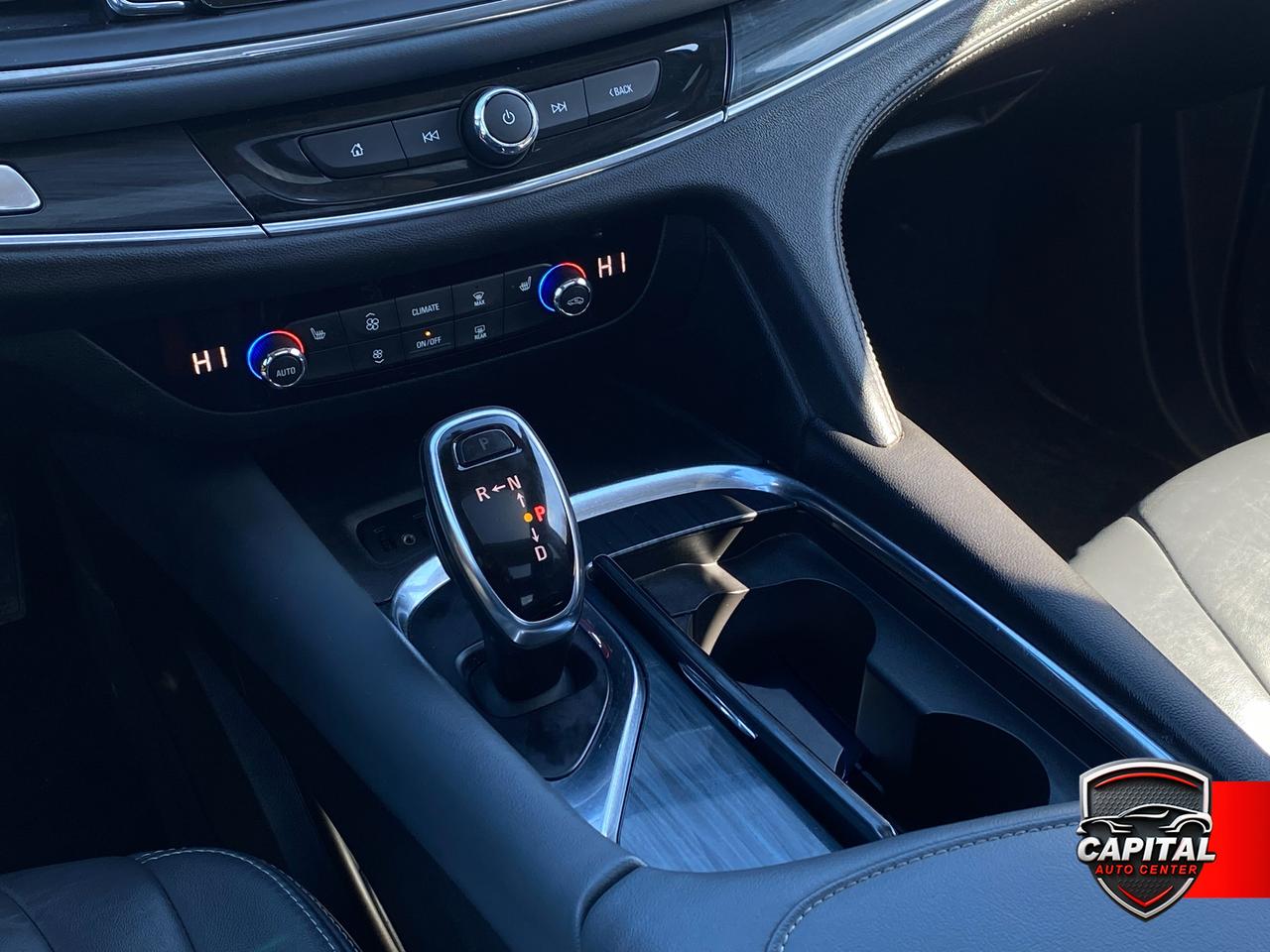 2019 Buick Enclave Essence Photo