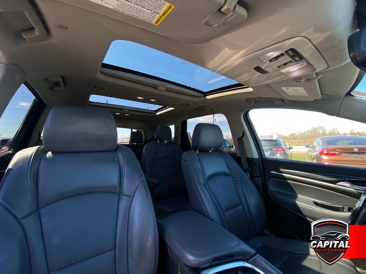 2019 Buick Enclave Essence Photo