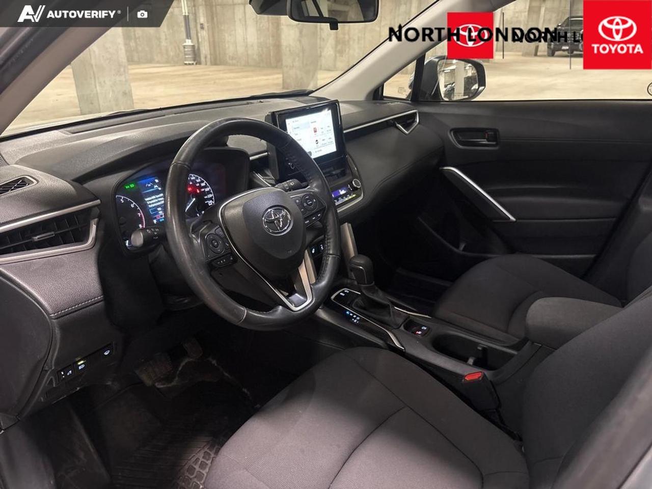 2024 Toyota Corolla Cross LE 4dr All-Wheel Drive Photo