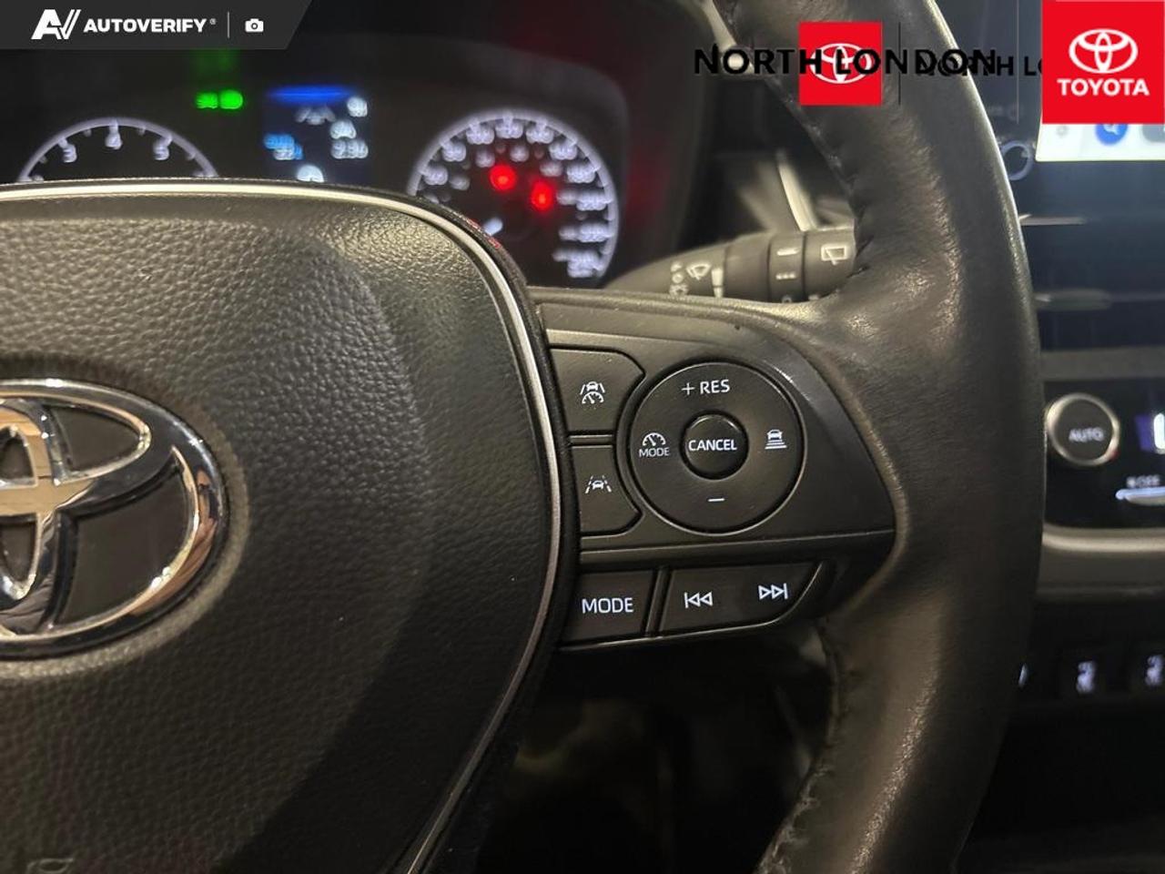2024 Toyota Corolla Cross LE 4dr All-Wheel Drive Photo