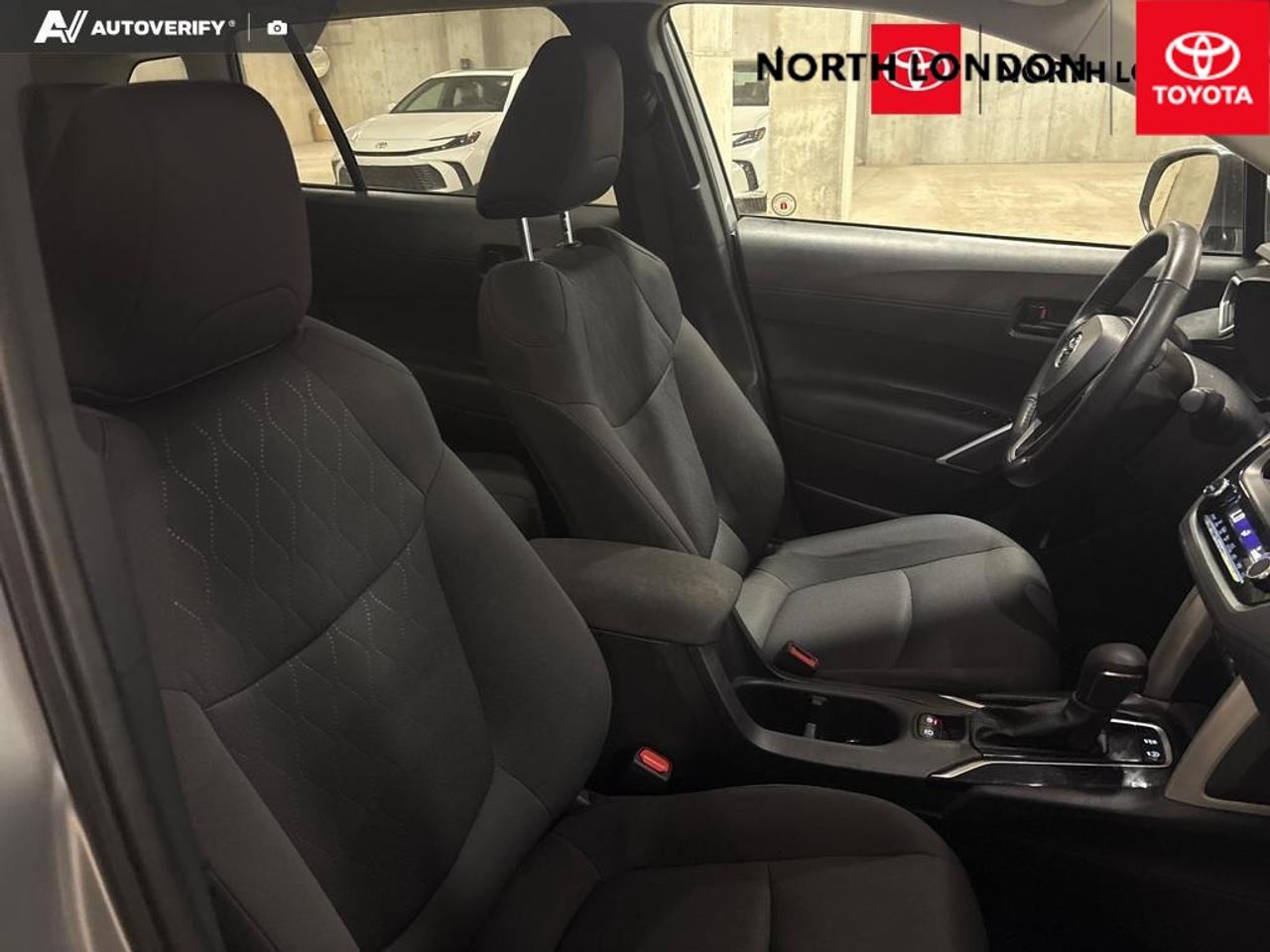 2024 Toyota Corolla Cross LE 4dr All-Wheel Drive Photo