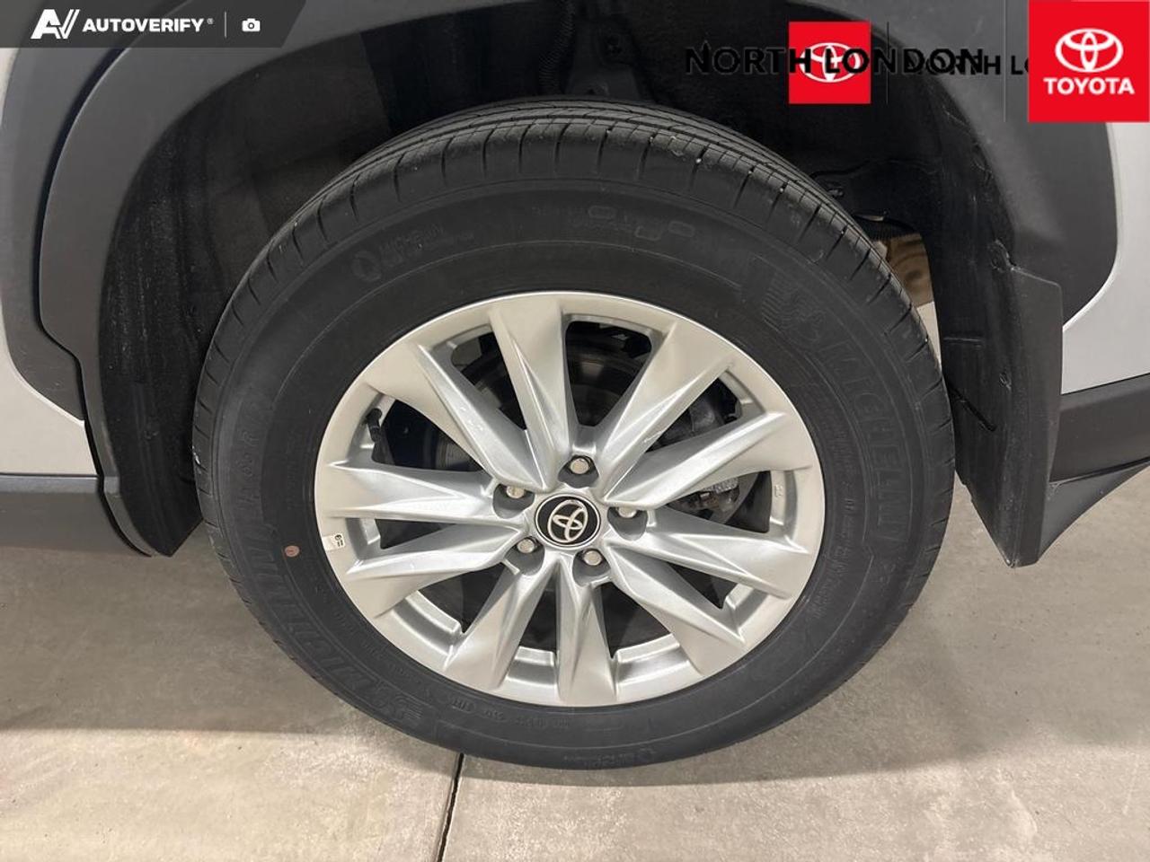 2024 Toyota Corolla Cross LE 4dr All-Wheel Drive Photo