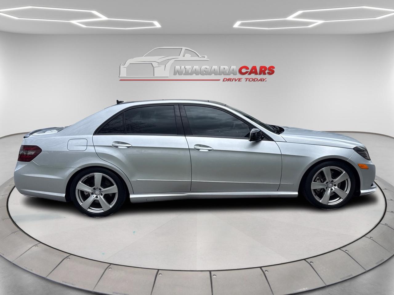 2010 Mercedes-Benz E-Class E550 Photo