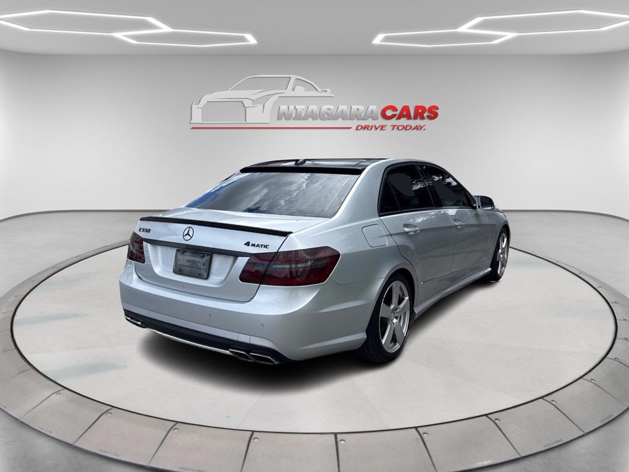 2010 Mercedes-Benz E-Class E550 Photo