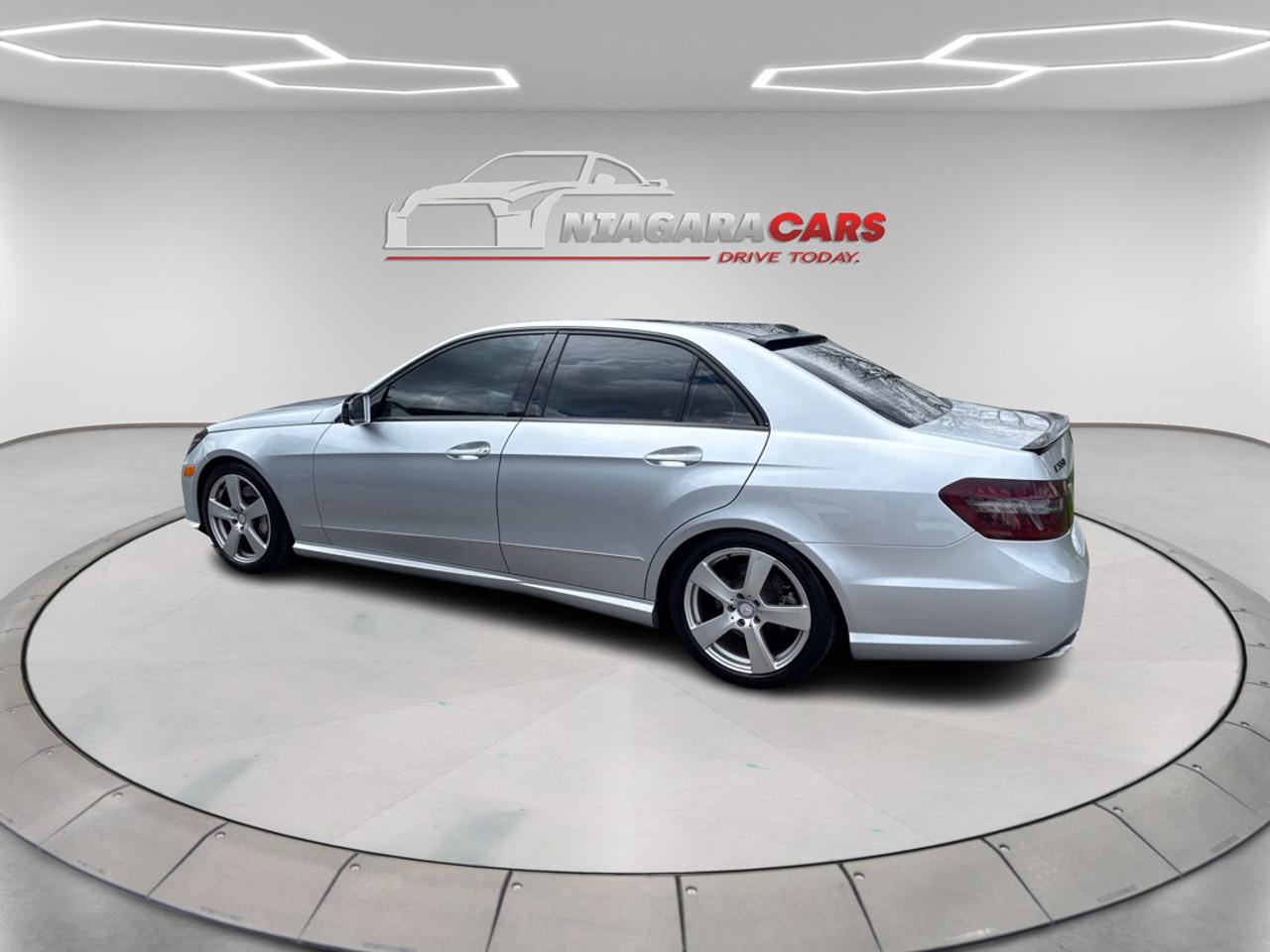 2010 Mercedes-Benz E-Class E550 Photo